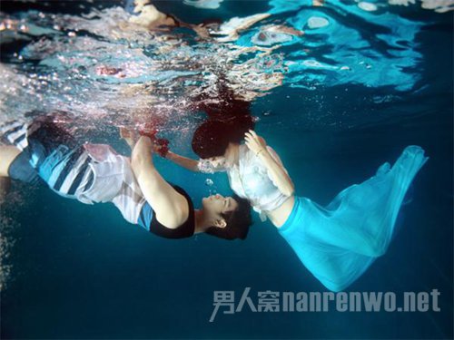 《如果爱》柳岩灿盛性感湿身水下激吻
