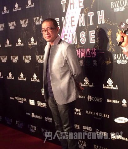宁财神助阵张靓颖 提及吸毒事件黑脸避谈
