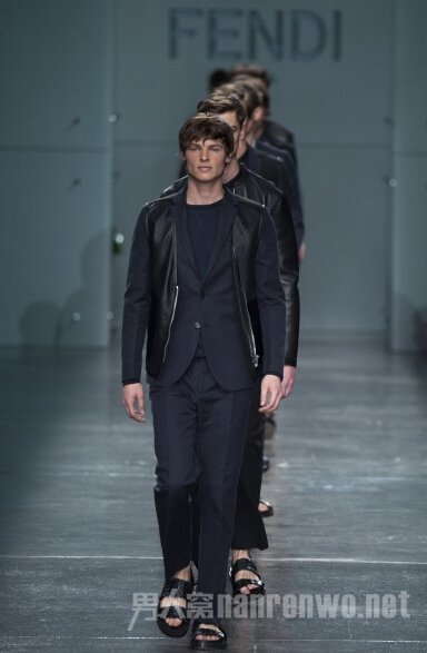 Fendi2015װFendi2015װ