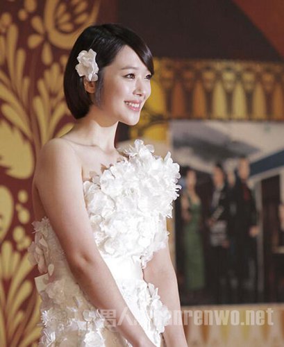权志龙女友崔雪莉