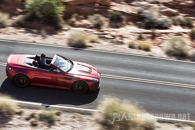 ˹V12 Vantage S Roadster μչ