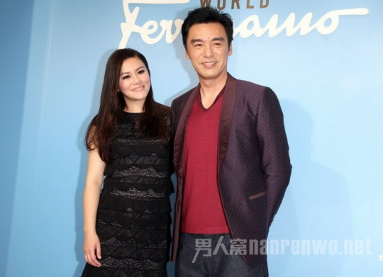 钟镇涛与现任老婆范姜素贞