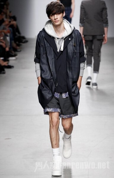 Mihara Yasuhiro 发布2015春夏男装
