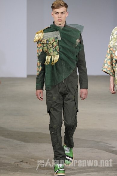 2015Walter Van Beirendonckװ