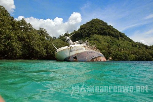 在世界各地搁浅了的沉船