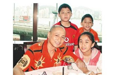 汤镇业与孩子们