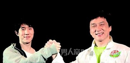 成龙房祖名父子