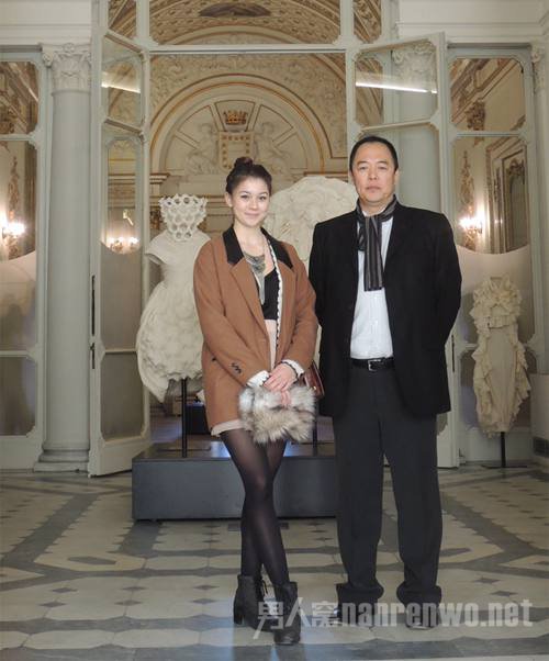 六旬张铁林带洋女儿《极速前进》皇帝的格格不懂中文