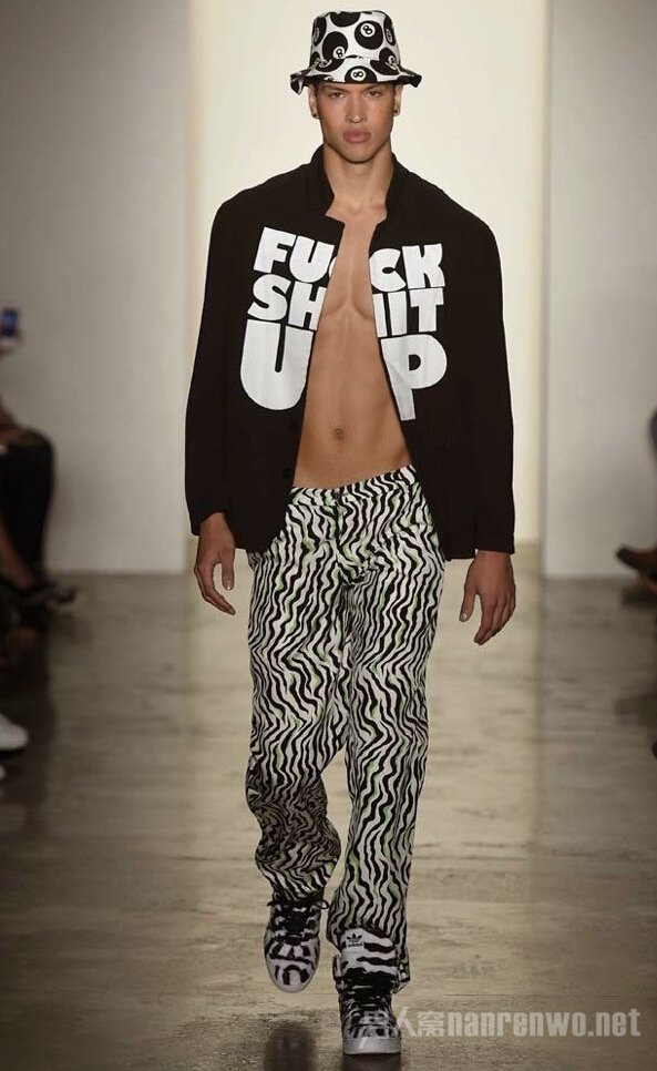 Jeremy Scott 发布2015春夏全新造型