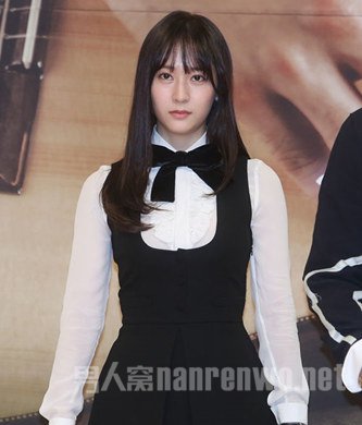 f(x)成员Krystal社交网络账号被冒用