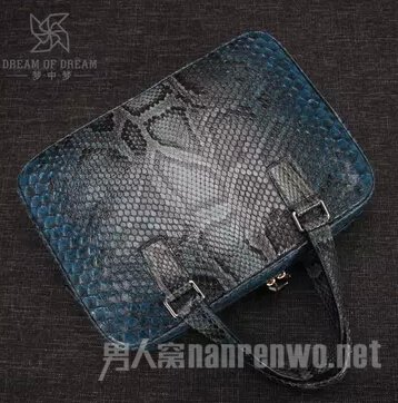 保真蟒蛇皮手提包 男款公文包 男士电脑包大包 咖啡色现货出售