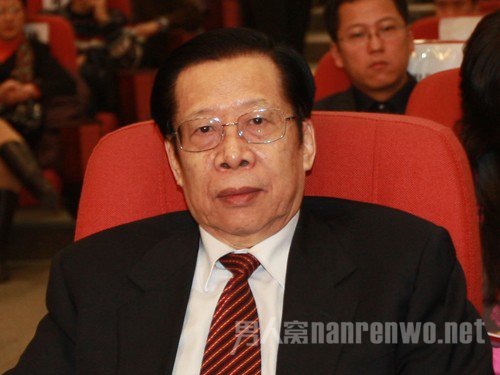 杨伟光