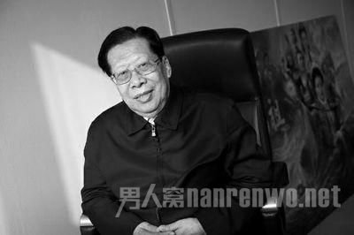 杨伟光