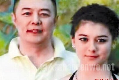 张铁林的女儿张月亮和老爸参加真人秀引关注