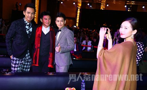 刘诗诗为吴奇隆、林志颖、钟汉良等拍照