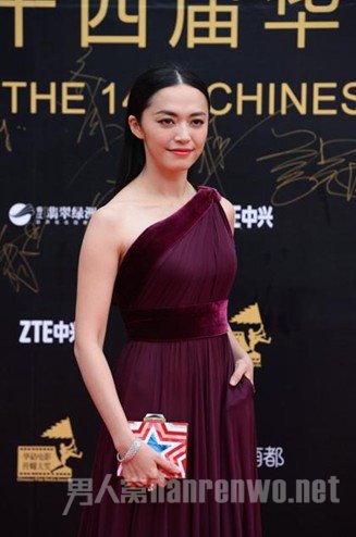 姚晨首次回应“出轨指控” 获章子怡力挺