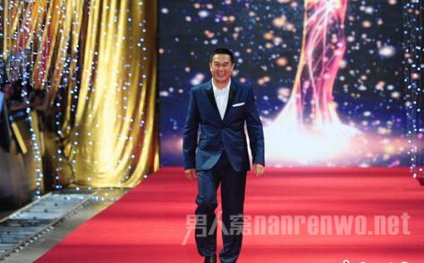 张嘉译获“最具人气男演员奖”