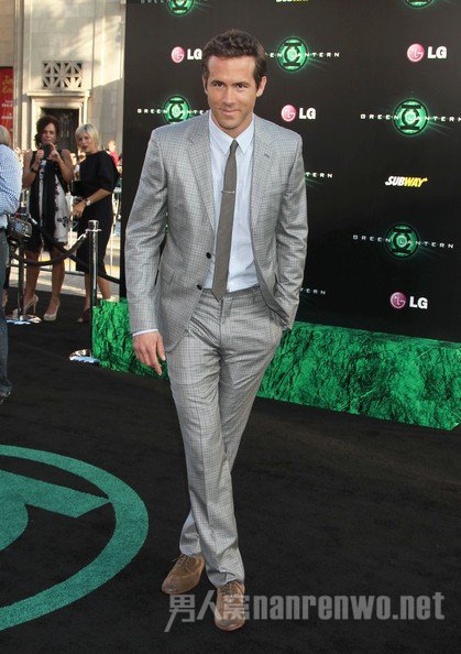 Queen SᴩϹҲ̵Ryan ReynoldsͰ
