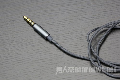 华为降噪耳机AM180