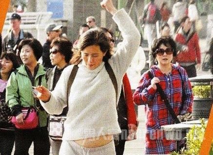 蓝洁瑛近照