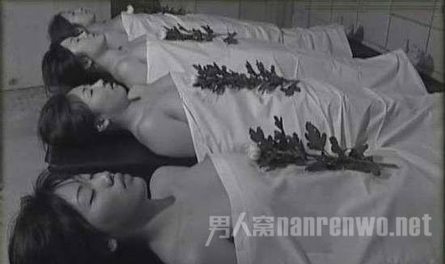 男子收藏26具女尸当玩偶