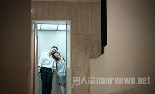 《乌云压顶》剧照