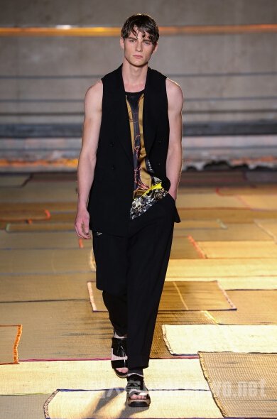 Cerruti 发布2015春夏男装 Cerruti 发布2015春夏男装