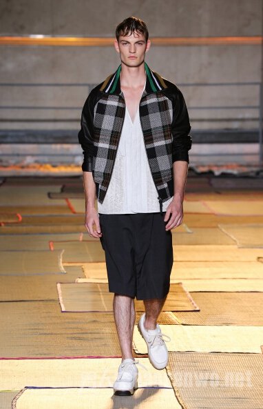 Cerruti 发布2015春夏男装 Cerruti 发布2015春夏男装