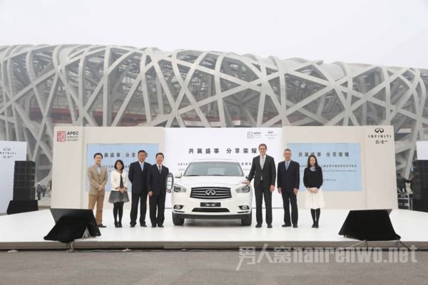 ȫαӢQX60 2.5 Hybrid̨ϺӰ