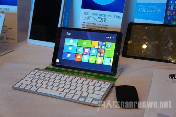 9.6英寸V961w