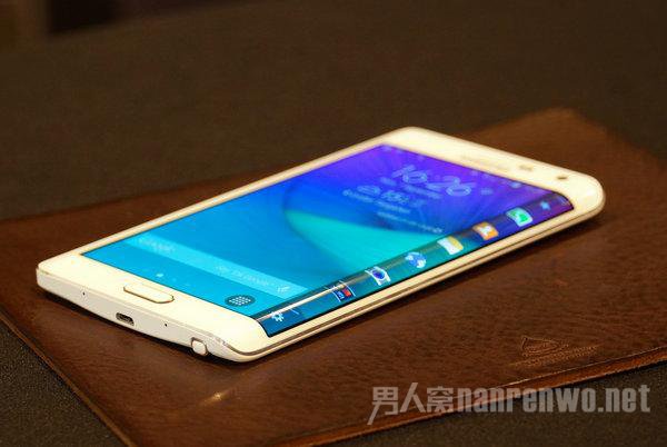 三星GALAXY Note Edge智能手机曲面屏设计