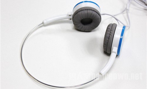 M900