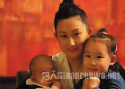 张丹露及孩子们