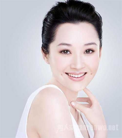以漂亮著称的许晴是土家族姑娘