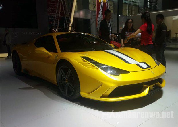 法拉利458 Speciale A跑车