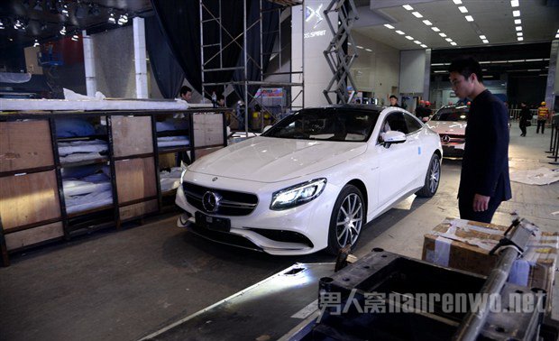 奔驰S63 AMG Coupe