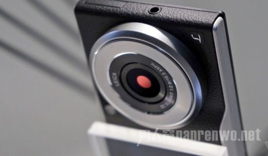 Lumix CM1ͷ