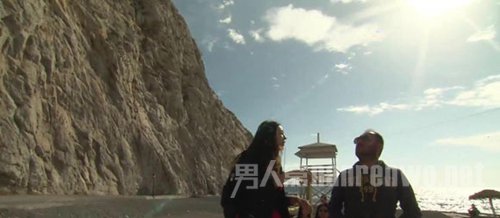 周韦彤要求摄影师停止航拍