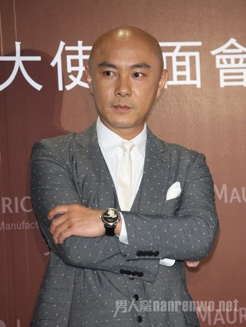 张卫健