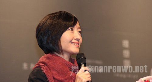 柴静主持