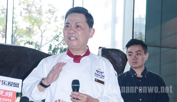 阿基师出轨被曝后开记者会