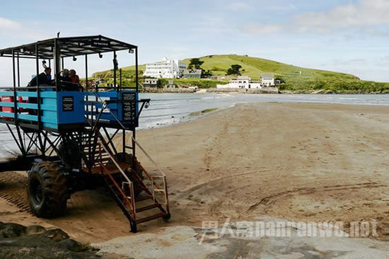 英国德文郡巴勒岛酒店(Burgh Island Hotel)