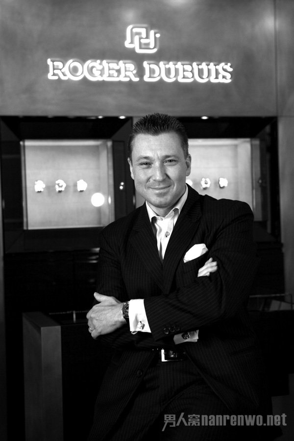 Roger DubuisִܲJean-Marc Pontrou