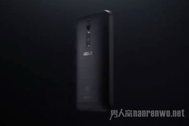 华硕新ZenFone也玩双摄像头