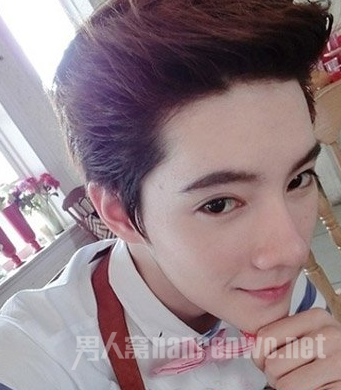 长脸适合什么发型：蓬松狼狈头