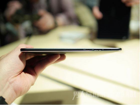 华硕Transformer Book T100 Chi