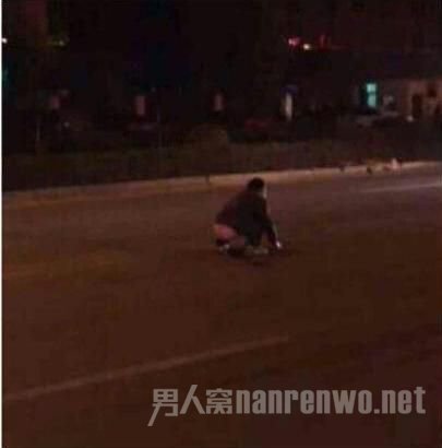 网友拍下的画面