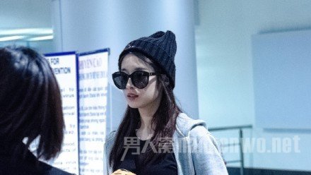 T-ara智妍在机场