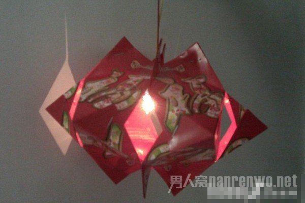 如何用利是封红包制作元宵节灯笼11