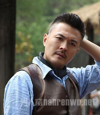 娱乐圈明星于小伟只谈恋爱不结婚